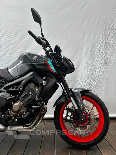 YAMAHA MT-09