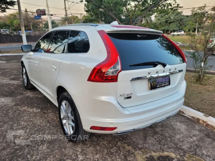 XC60 2.4 D5 Momentum AWD