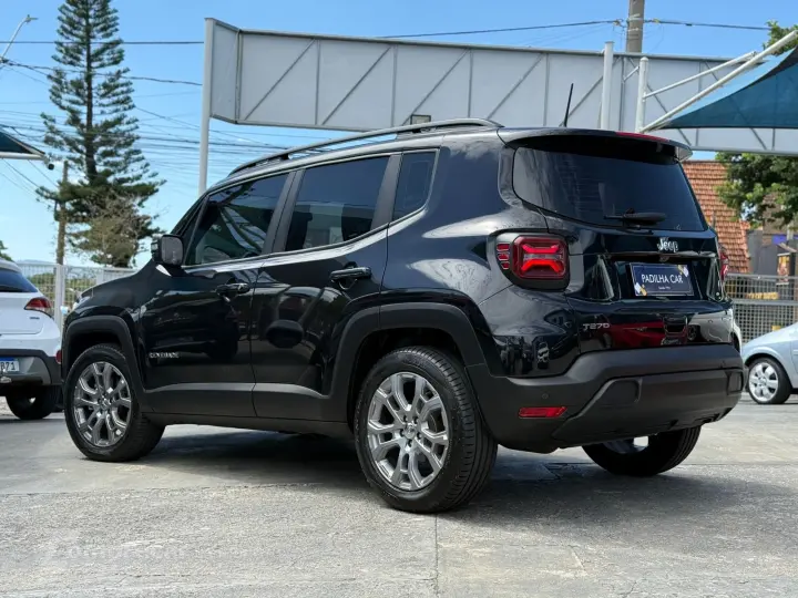 Renegade Long. T270 1.3 TB 4x2 Flex Aut.