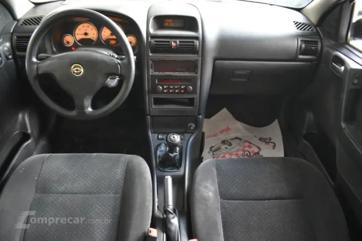 ASTRA 2.0 MPFI Advantage 8V