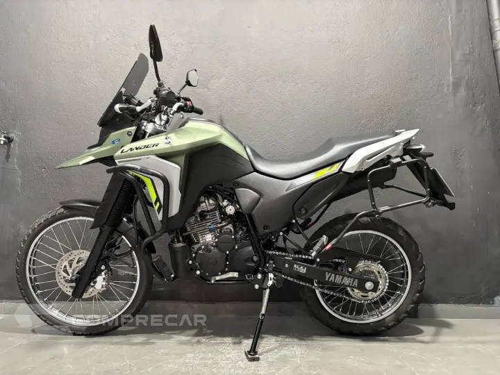 LANDER 250 ABS