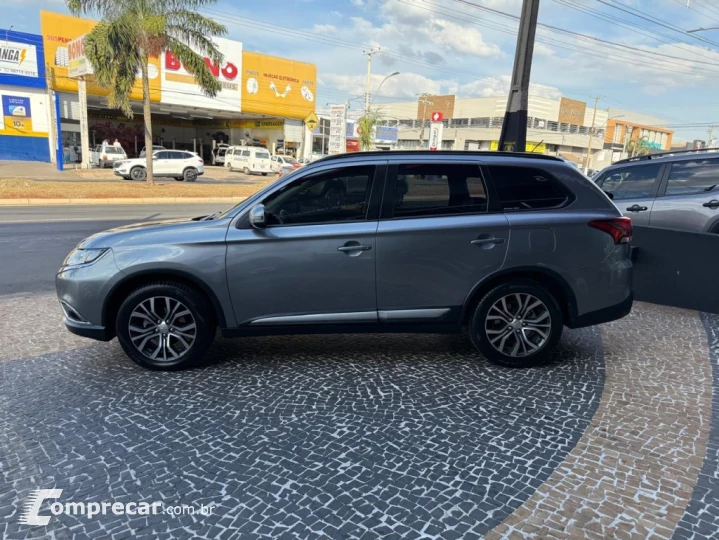 OUTLANDER 2.0 16V GASOLINA 4P AUTOMÁTICO