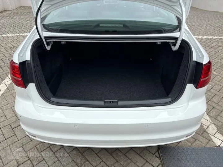 JETTA Highline 2.0 TSI 16V 4p Tiptronic