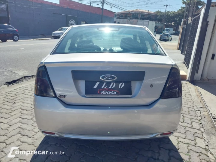 FIESTA 1.0 MPI Sedan 8V