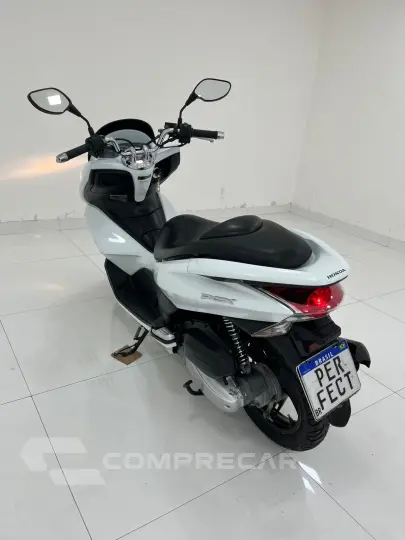 PCX 150 DLX