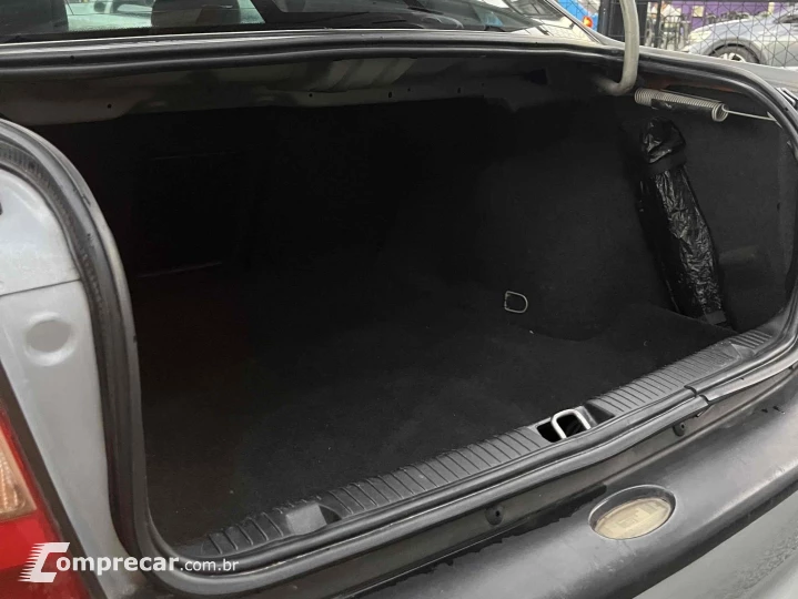 VECTRA 2.2 MPFI GLS 8V GASOLINA 4P MANUAL