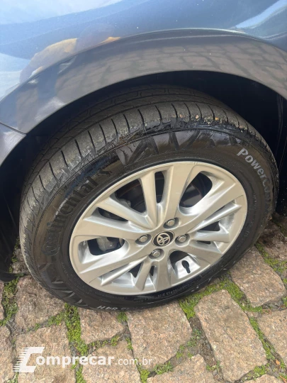 YARIS 1.5 16V Sedan XL