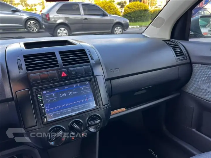 POLO SEDAN 1.6 MI 8V