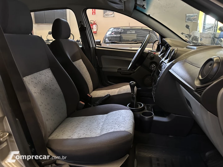 FIESTA 1.0 MPI Hatch 8V