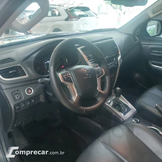 L200 TRITON 2.4 16V Turbo Sport Hpe-s CD 4X4