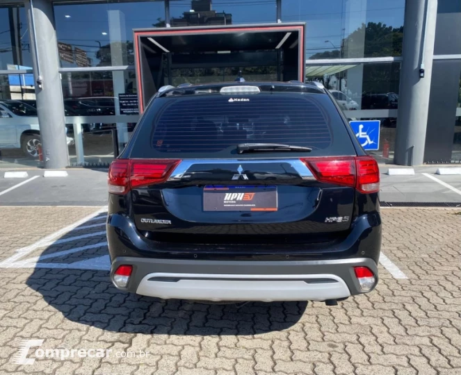 OUTLANDER 3.0 Mivec V6 Hpe-s AWD