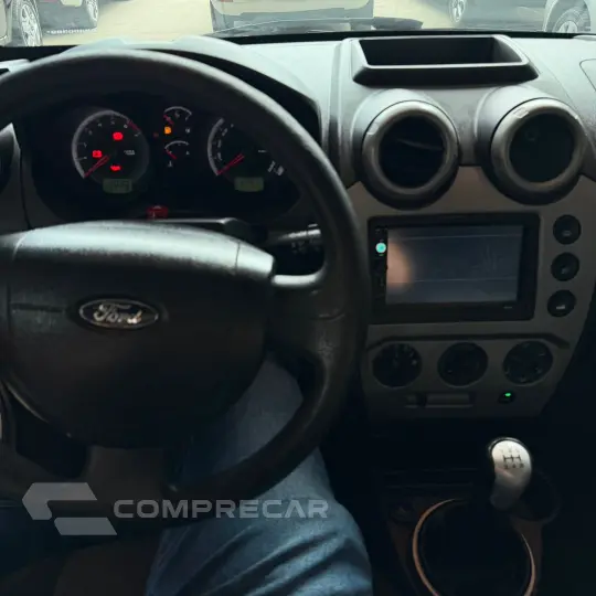 FIESTA 1.6 MPI Class Hatch 8V