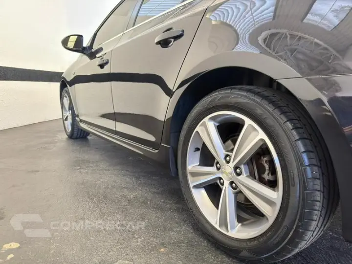 CHEV CRUZE LT HB AT