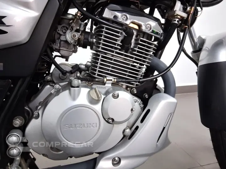 SUZUKI GSR 125 S