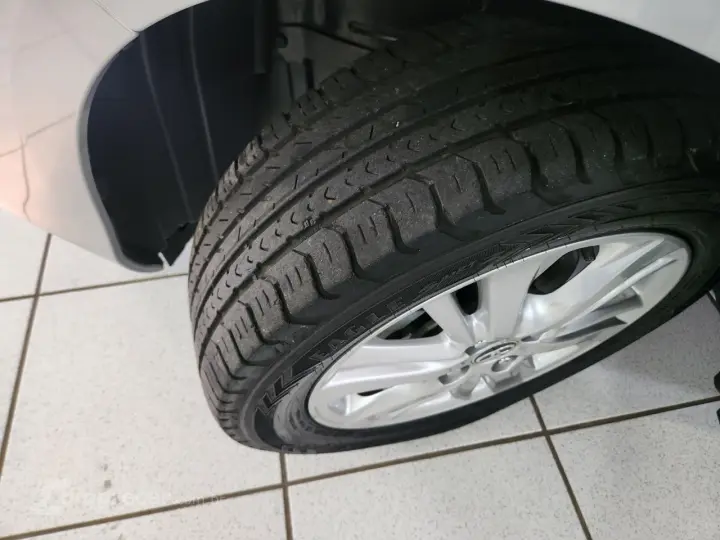 Yaris Hatch 1.3 16V 4P FLEX XL MULTIDRIVE AUTOMÁTICO CVT