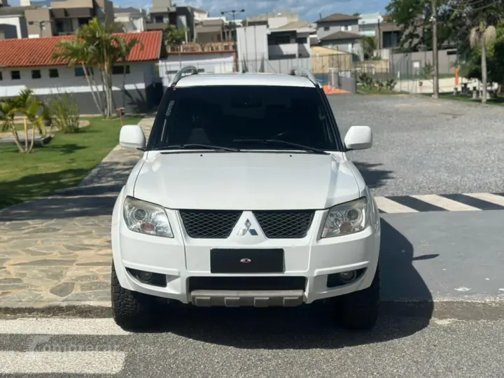 PAJERO TR4 2.0 4X2 16V 140CV FLEX 4P AUTOMÁTICO