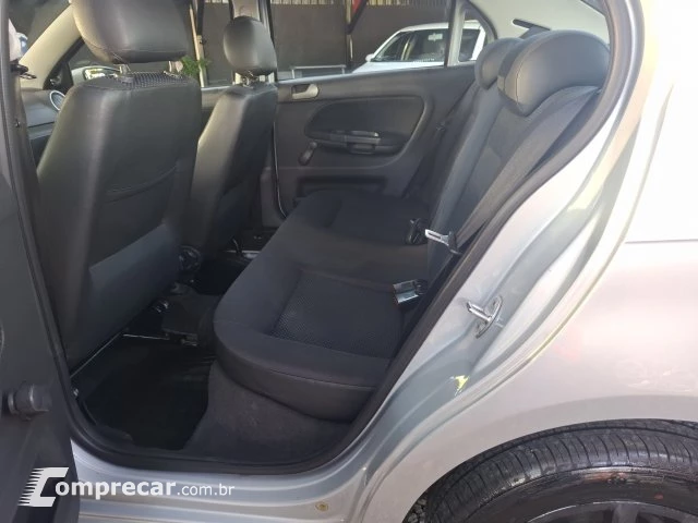 VOYAGE - 1.6 MI TRENDLINE 8V 4P MANUAL
