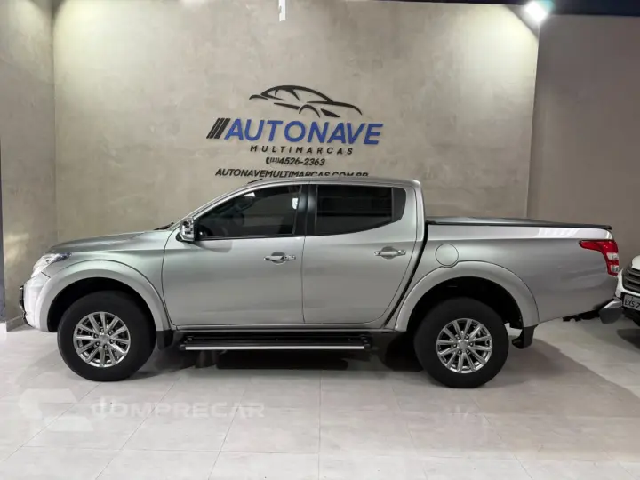 L 200 Triton 2.4 16V SPORT HPE 4X4 CABINE DUPLA TURBO DIESEL