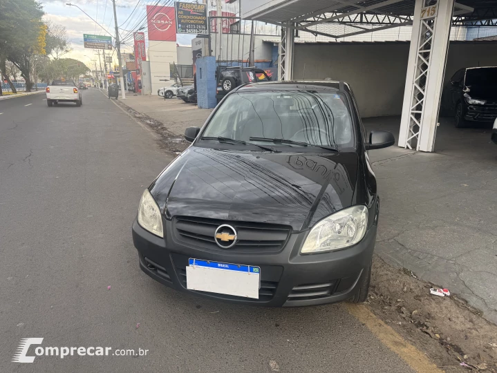 CELTA 1.0 MPFI Life 8V