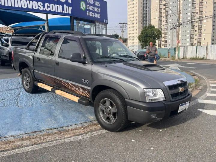 S10 2.4 MPFI RODEIO 4X2 CD 8V FLEX 4P MANUAL