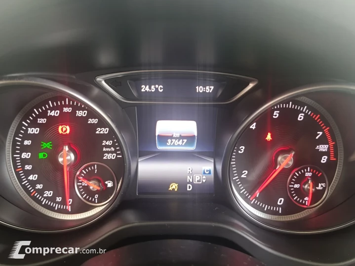 GLA 200 1.6 CGI STYLE 7G-DCT