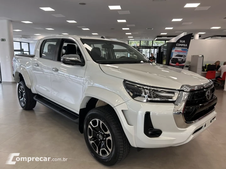 HILUX 2.8 D-4D TURBO CD SRX PLUS 4X4 AUTOMÁTICO