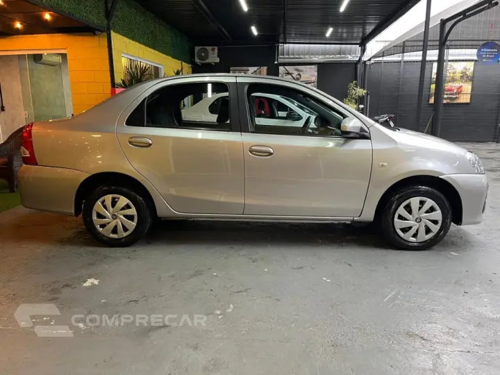 ETIOS 1.5 X SEDAN 16V FLEX 4P AUTOMÁTICO