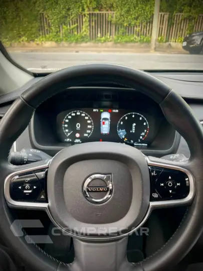 XC90 2.0 T6 Momentum AWD Geartronic