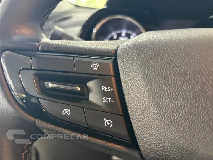 TRACKER 1.0 TURBO FLEX MIDNIGHT AUTOMÁTICO