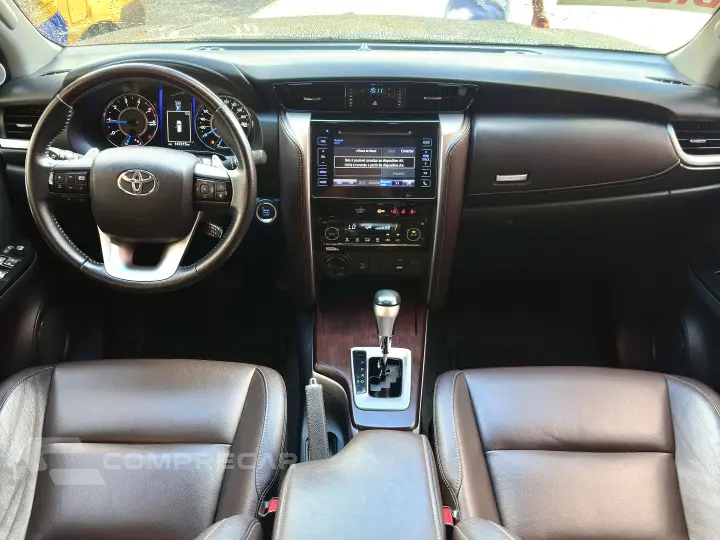 HILUX SW4 2.8 SRX 4X4 7 LUGARES 16V TURBO INTERCOOLER DIESEL