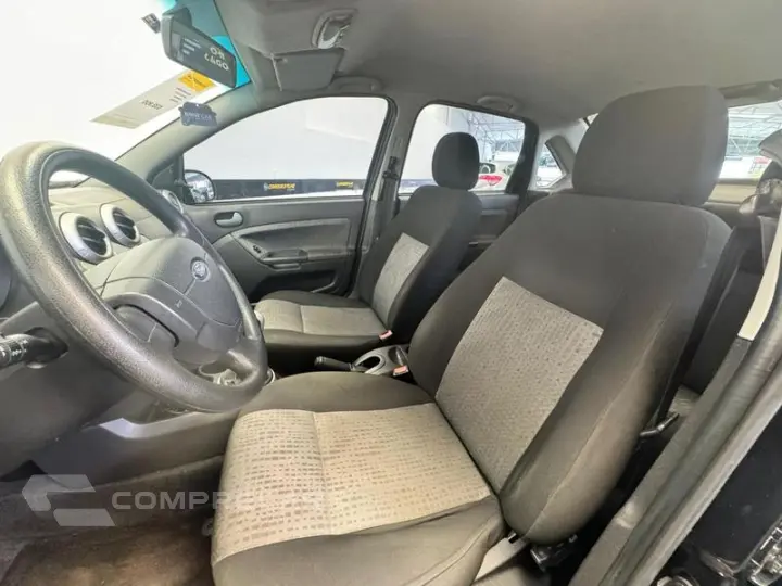 FIESTA 1.6 SE SEDAN 8V FLEX 4P MANUAL