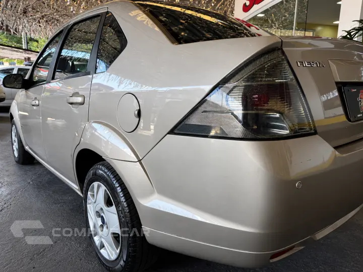 FIESTA 1.6 Rocam Sedan 8V