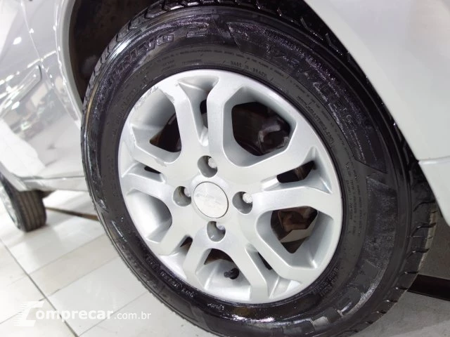CLASSIC - 1.0 MPFI LS 8V 4P MANUAL