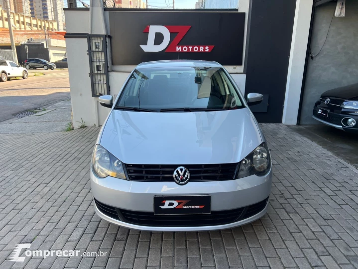 POLO SEDAN 1.6 MI 8V
