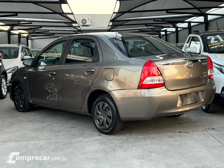 ETIOS 1.5 XS Sedan 16V