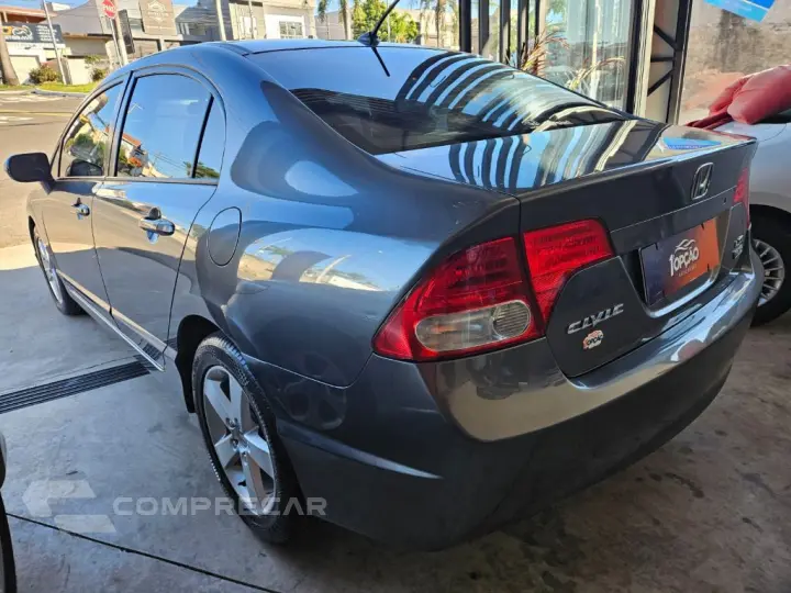 Civic Sedan LXS 1.8/1.8 Flex 16V Aut. 4p