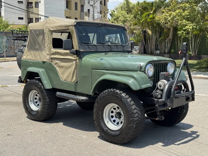 JEEP 2.6 6 Cilindros 12V
