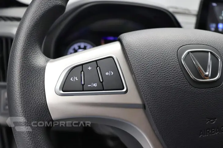 V21 Cabine Simples 1.5 BAÚ