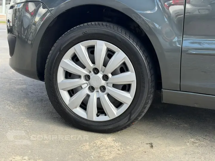 Fox 1.6 Mi I MOTION Total Flex 8V 5p