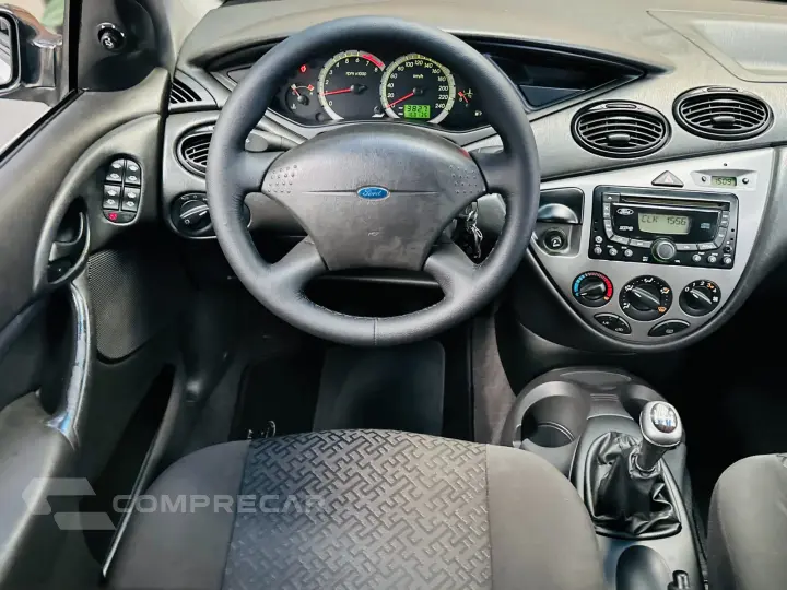 FOCUS 1.6 GLX Sedan 16V