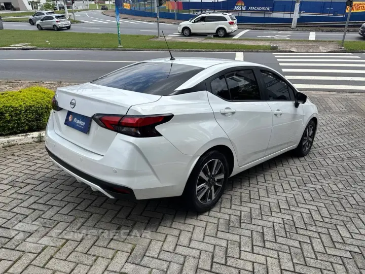 VERSA Advance 1.6 16V Flex Aut.