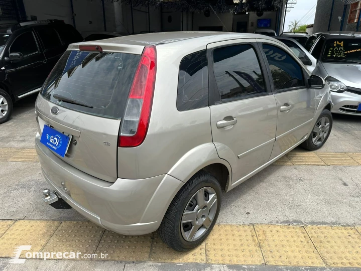 FIESTA 1.6 MPI Class Hatch 8V