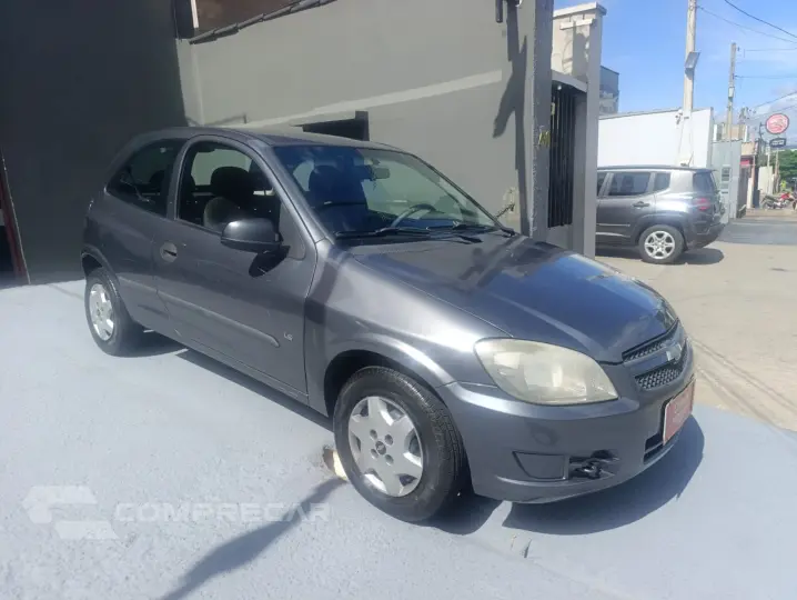 CELTA 1.0 MPFI LT 8V