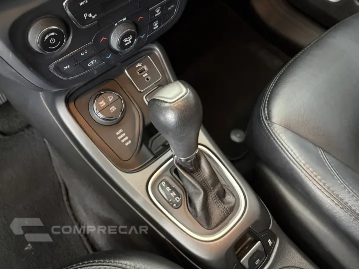 COMPASS 2.0 16V DIESEL LONGITUDE 4X4 AUTOMÁTICO