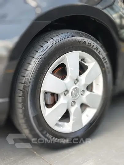 LIVINA SL 1.8 16V Flex Fuel Aut.