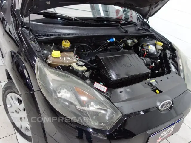 FIESTA SEDAN - 1.0 ROCAM SEDAN 8V 4P MANUAL