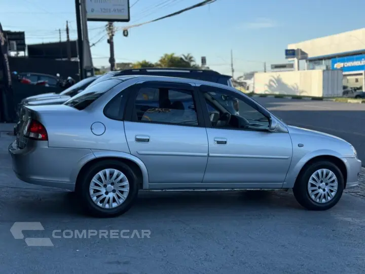 CLASSIC 1.0 MPFI LS 8V FLEX 4P MANUAL