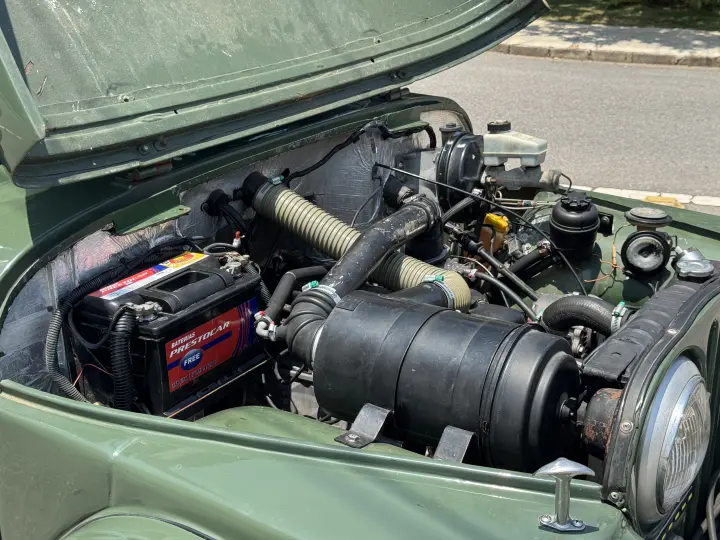 JEEP 2.6 6 Cilindros 12V