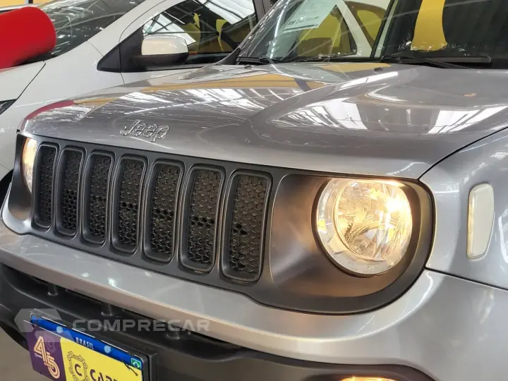 Renegade Sport 1.8 4x2 Flex 16V Aut.