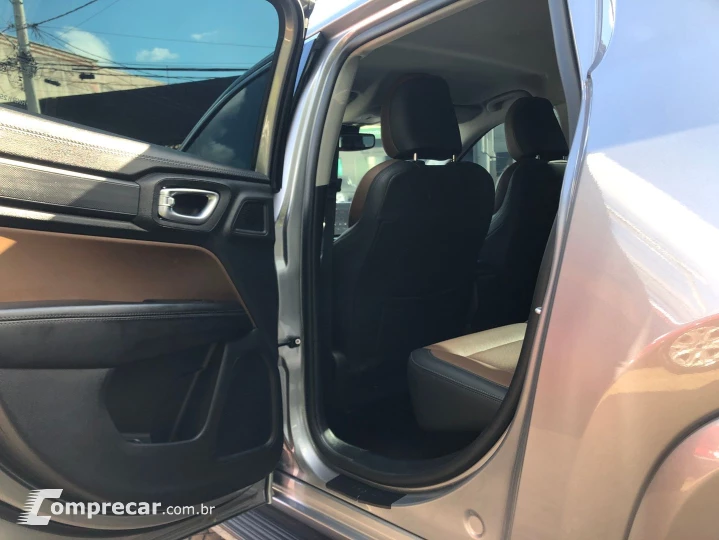 Rampage 2.0 Turbo Diesel Laramie 4X4 Automático